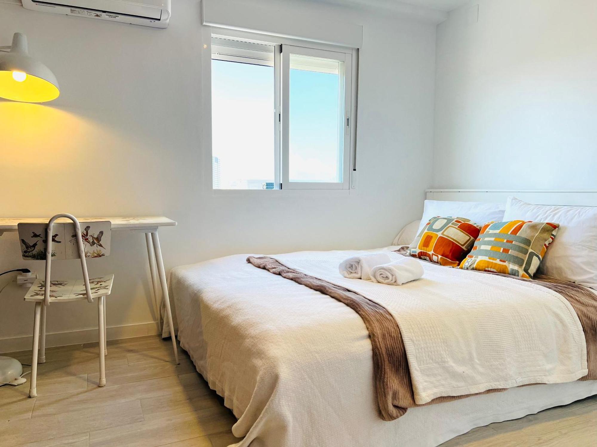 Privatunterkunft Flat With Balcony Ac Direct Bus To Sleeps 7 Málaga