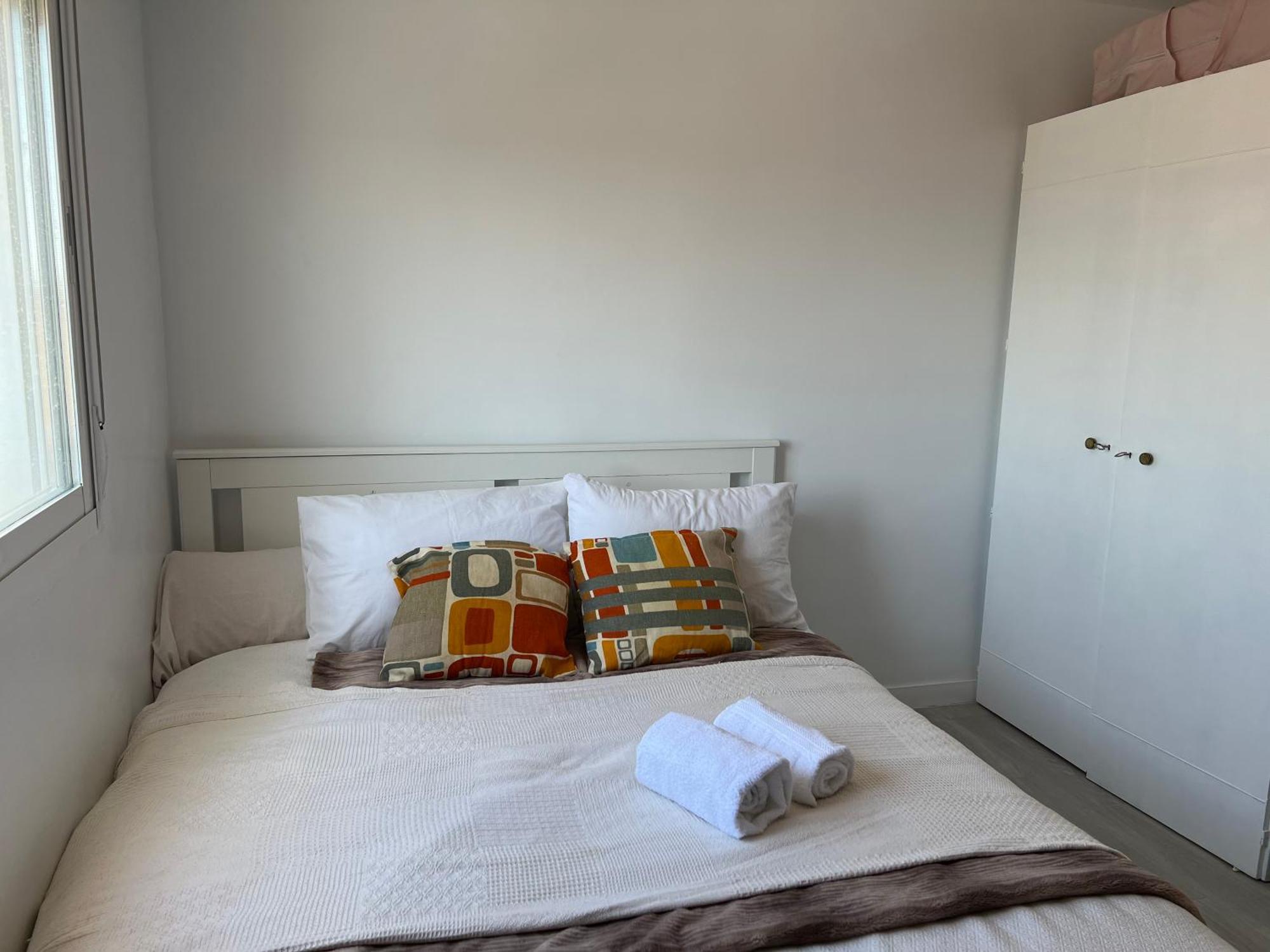 Flat With Balcony Ac Direct Bus To Sleeps 7 * Málaga